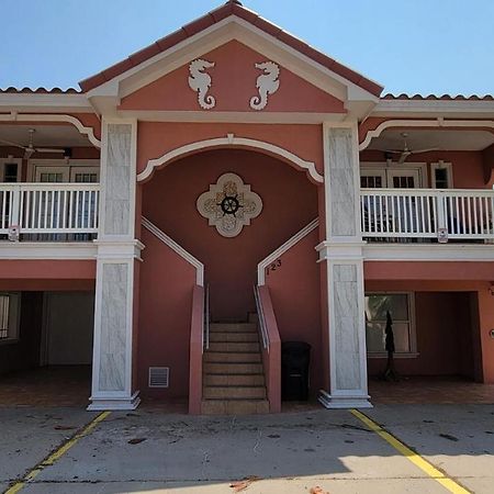 Cozy 2 Bedroom With Big Pool - Campeche Triplex Unit C Home South Padre Island Dış mekan fotoğraf