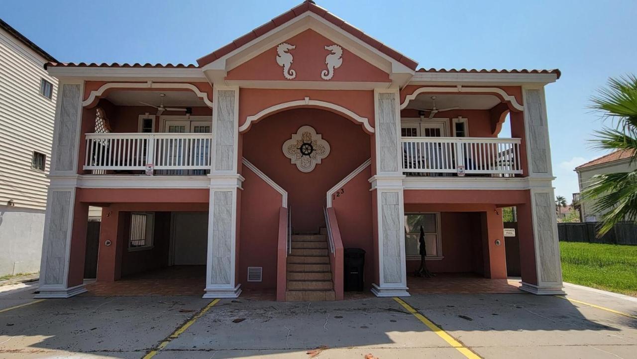 Cozy 2 Bedroom With Big Pool - Campeche Triplex Unit C Home South Padre Island Dış mekan fotoğraf