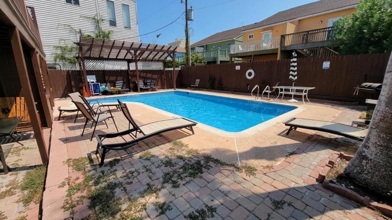 Cozy 2 Bedroom With Big Pool - Campeche Triplex Unit C Home South Padre Island Dış mekan fotoğraf