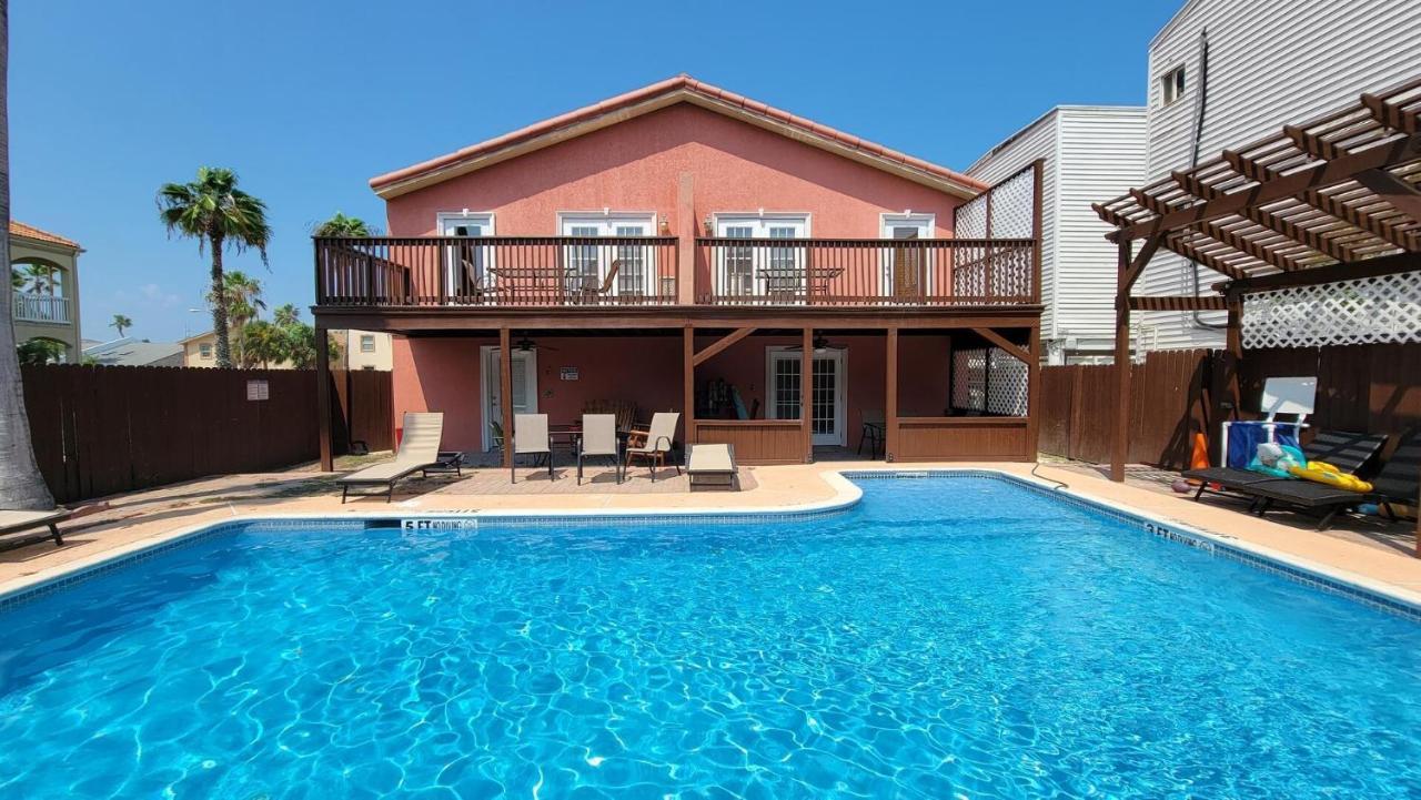 Cozy 2 Bedroom With Big Pool - Campeche Triplex Unit C Home South Padre Island Dış mekan fotoğraf