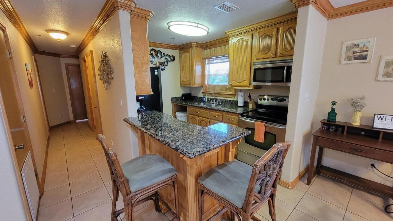Cozy 2 Bedroom With Big Pool - Campeche Triplex Unit C Home South Padre Island Dış mekan fotoğraf